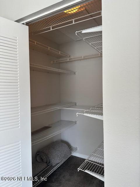 Building Photo - 13700 Richmond Park Dr N