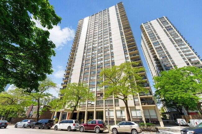 Building Photo - 1355 N Sandburg Terrace