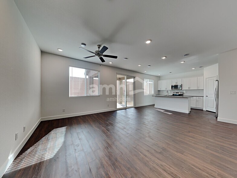 Building Photo - 8963 Tiger Tooth Ave