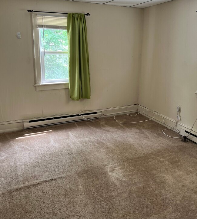 6921 Urner Ave 6921 Urner Ave Braddock Heights MD 21714 Apartment