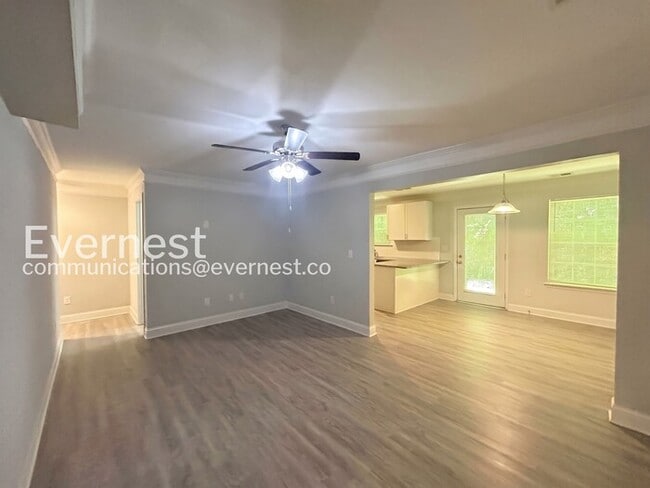 Building Photo - Modern 3-Bedroom Home in a Walkable, Bike-Friendly Community / Pet Friendly