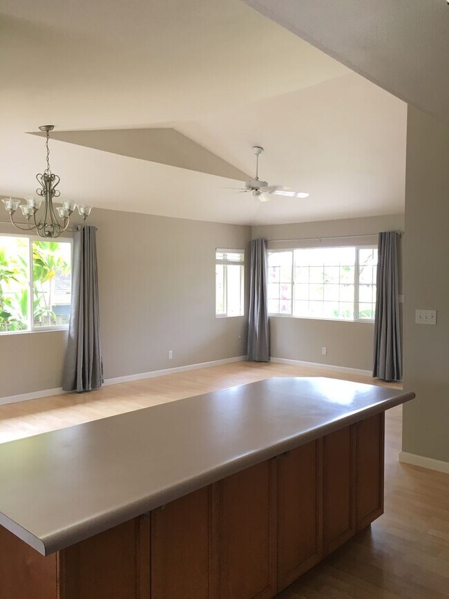 Building Photo - Kuau Bayview Estates Unfurnished 3 Bedroom / 2 Bathroom, Single Level Home