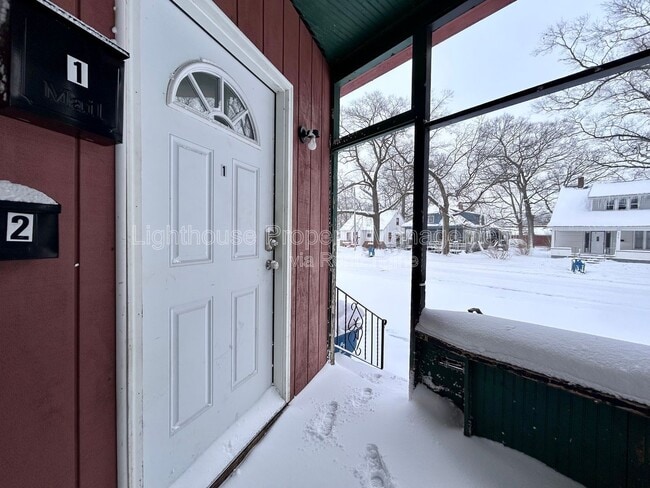 Building Photo - 2513 Sanford St