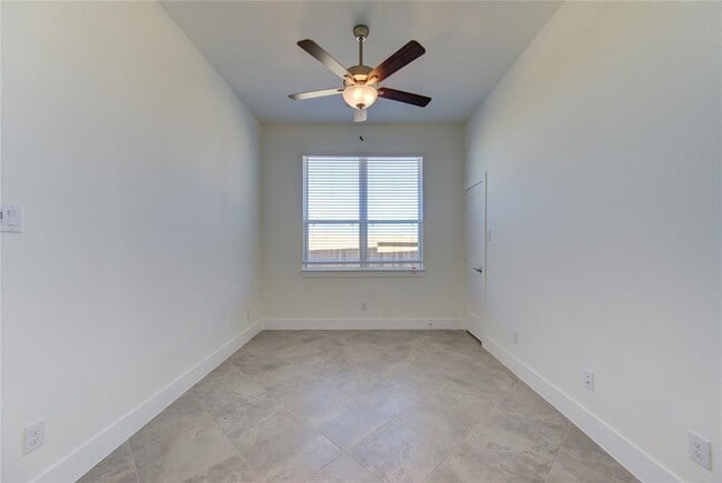 Building Photo - 31031 Star Gazer Rd
