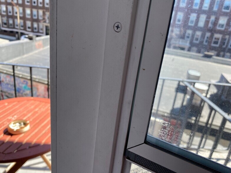 Building Photo - 4 Price Rd