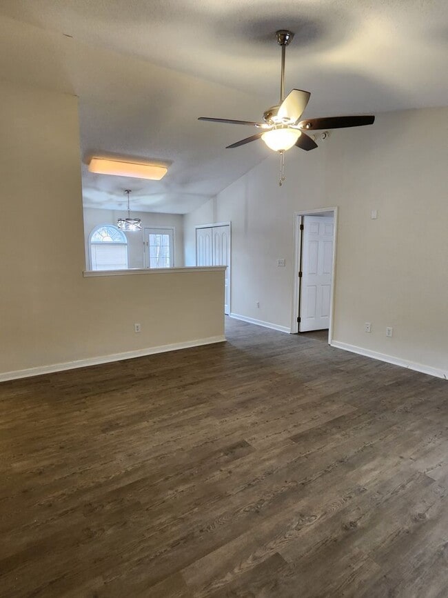 Building Photo - 3b/2b Ranch in Concord