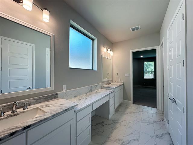Building Photo - 839 Baugh Dr