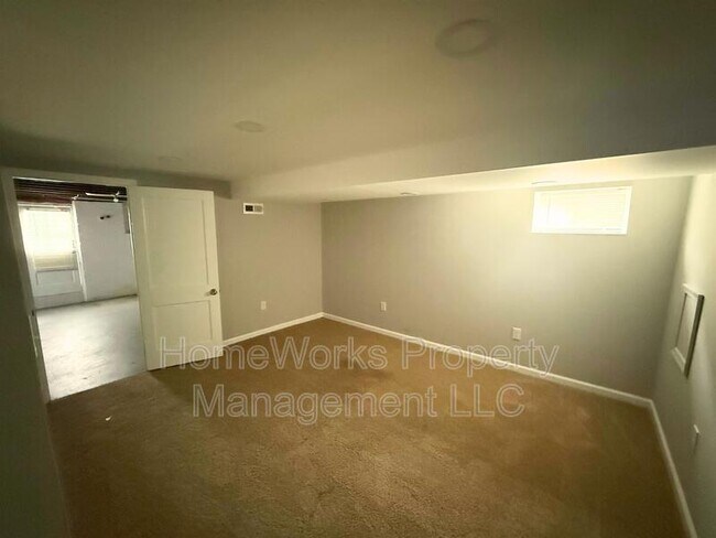 Building Photo - 3744 Elmley Ave