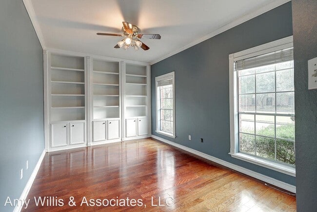 Building Photo - 4 br, 2.5 bath House - 7009 Brandon Dr