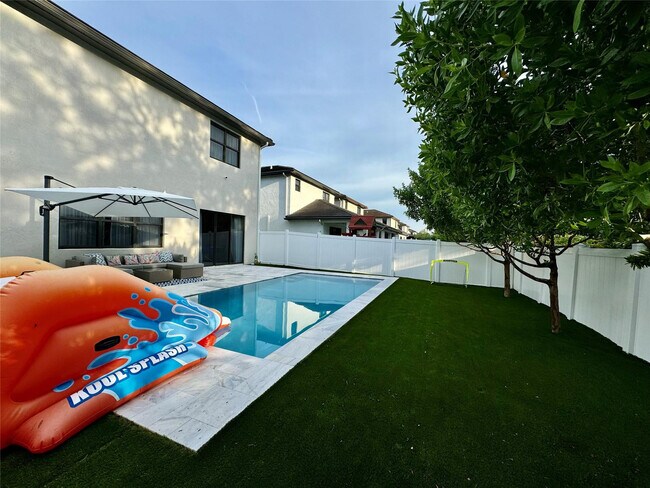 Building Photo - 4915 Whispering Way