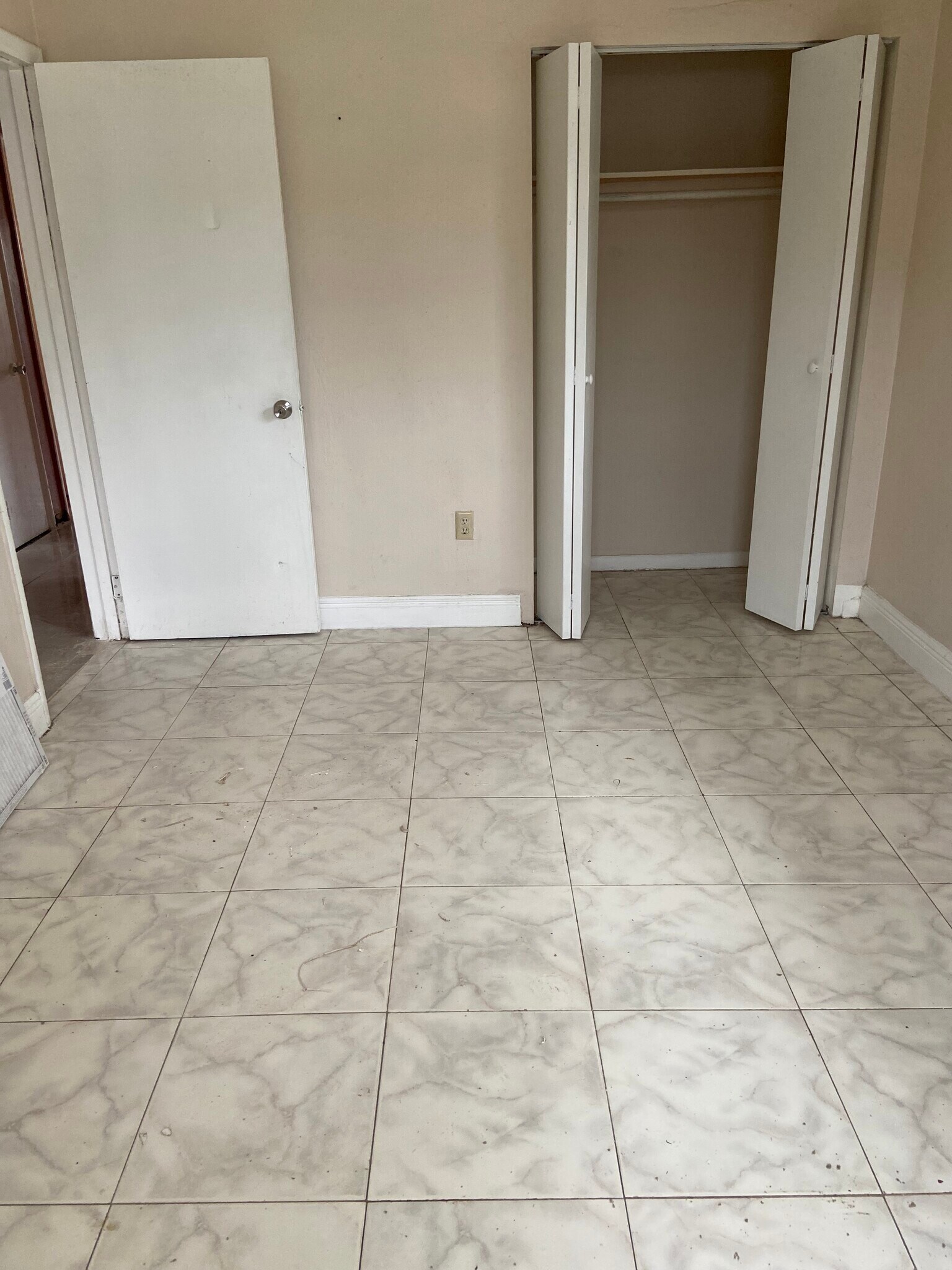 Building Photo - 17120 NW 10th Ct