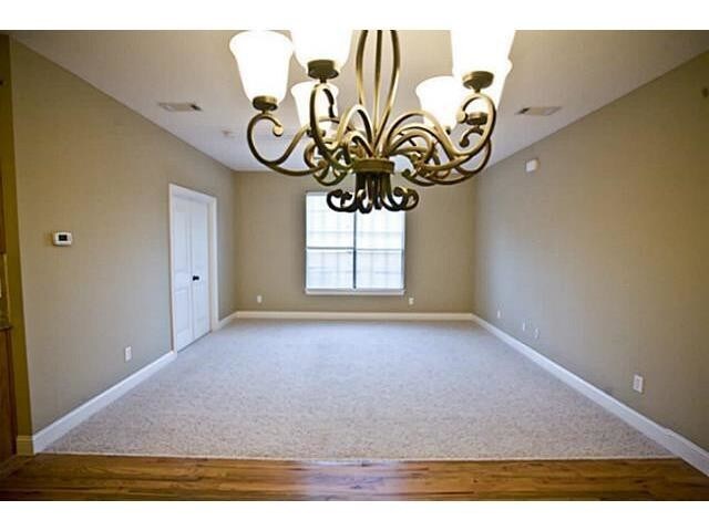 Building Photo - 1303 Halcyon Pl