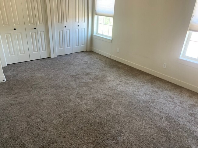 Building Photo - Beautiful 3 bedroom1.5 bath townhome in Price Utah