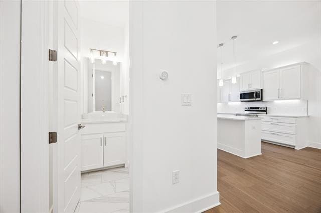 Building Photo - 266 Harris St