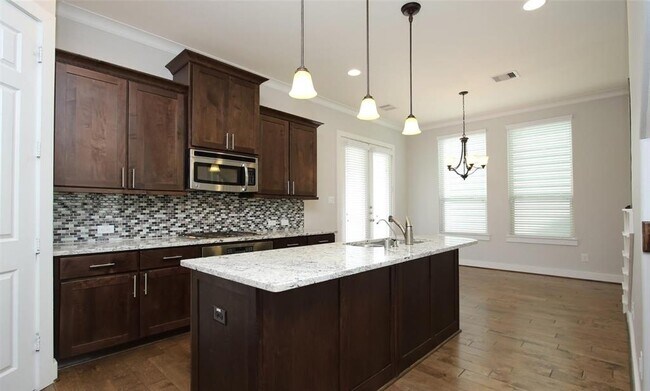 Building Photo - 1509 Bently Green Ln