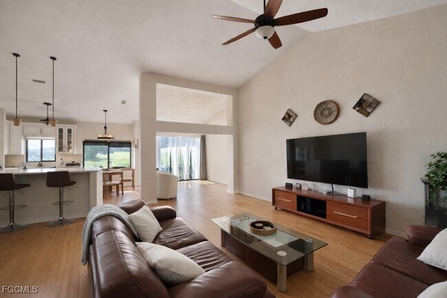 Building Photo - 16561 Heron Coach Way