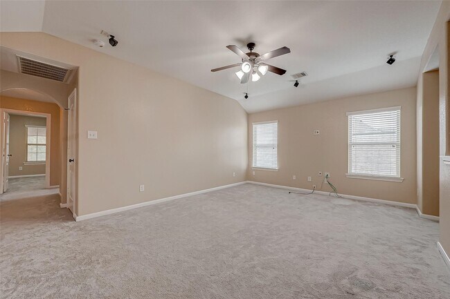 Building Photo - 21831 Mount Hunt Dr