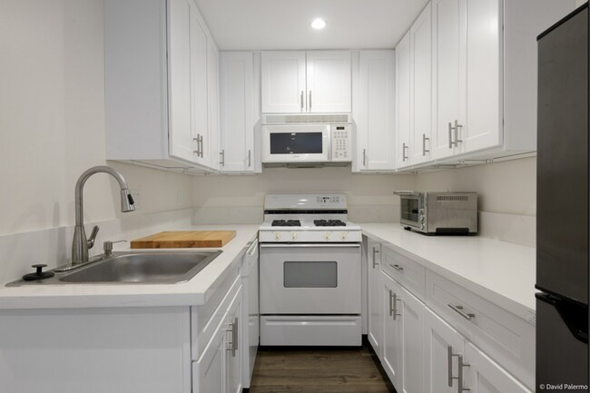 Building Photo - 2822 Ben Lomond Dr