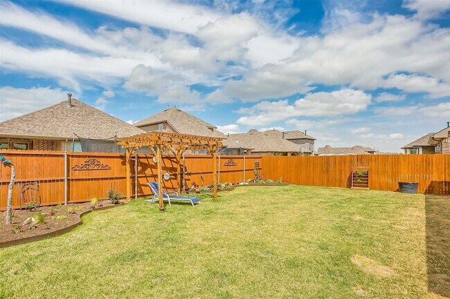Building Photo - POPULAR MORNINGSTAR ADDITION IN ALEDO ISD!