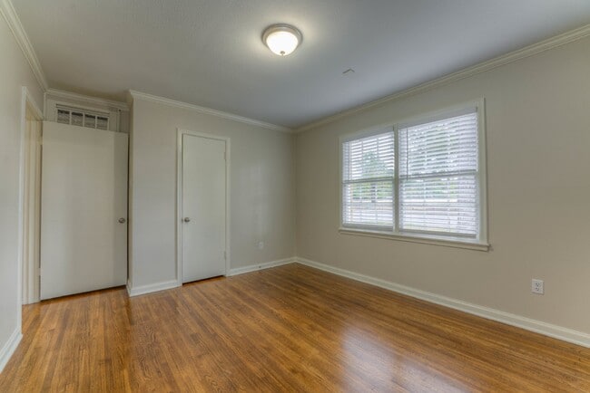 Building Photo - Charming 3-Bedroom Home with Modern Upgrades and Spacious Backyard in a Peaceful Neighborhood