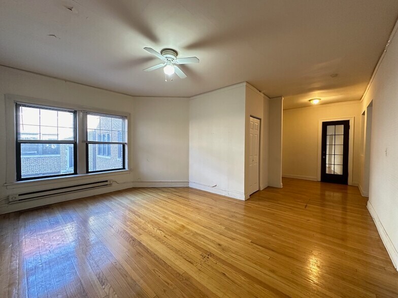 Building Photo - 1317 Oak Ave