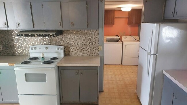 Building Photo - 20646 Alta Vista Dr