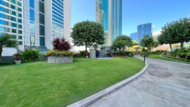 Building Photo - 2-BED/2-BATH AVAILABLE AT NAURU TOWER near Ala Moana!! (HONOLULU)