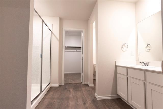 Building Photo - 764 Tiger Lily Wy