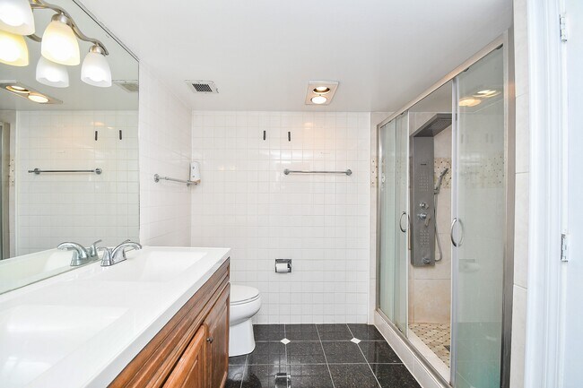 Building Photo - 5050 Ambassador Way