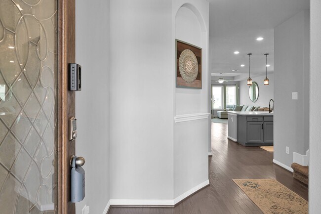 Building Photo - 3791 Lake Bend Shore Dr