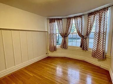 Building Photo - "Charming 2-Bed, 2-Bath Haven in the Heart of San Francisco!"