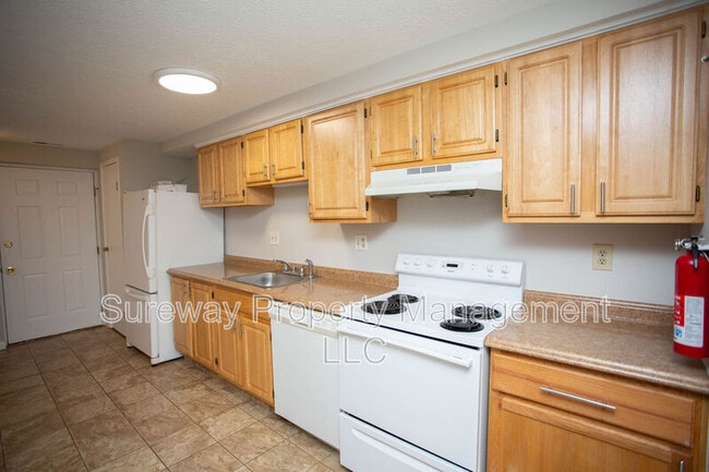 Building Photo - 26 Teaberry Ct