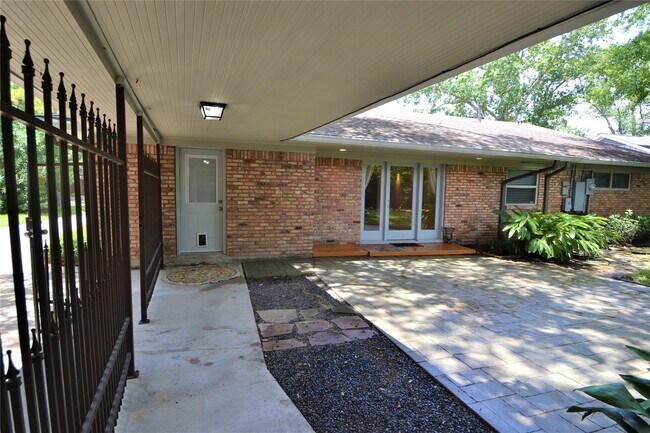 Building Photo - 4911 Wigton Dr