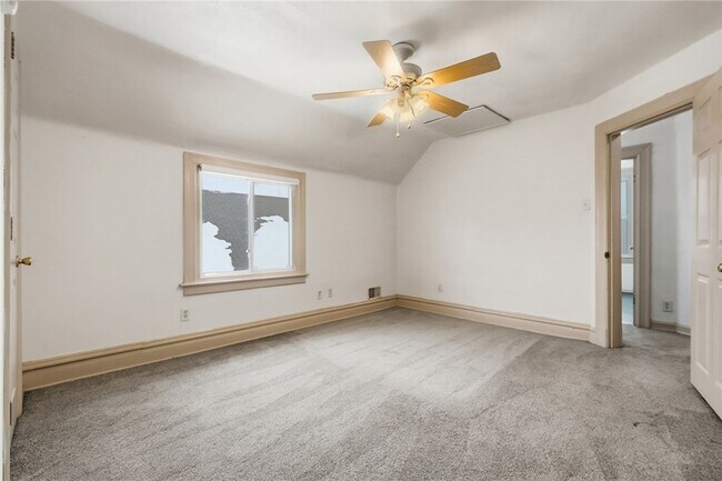 Building Photo - 112 De Witt Street Unit