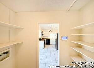 Building Photo - 7401 Oak Marsh St