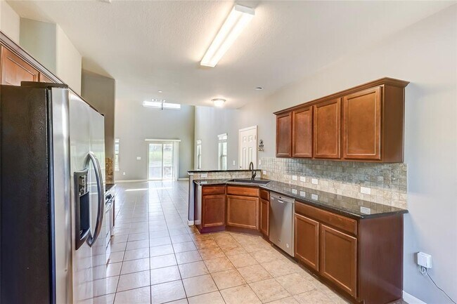 Building Photo - 1620 Bryant Dr