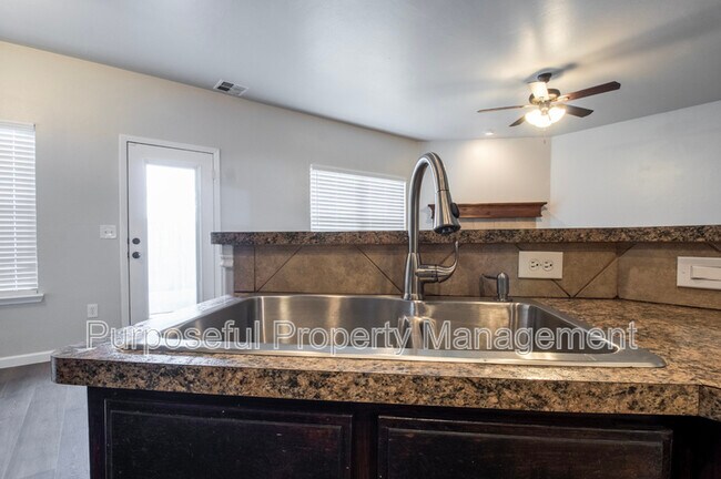 Building Photo - 9113 NW 86th Ct