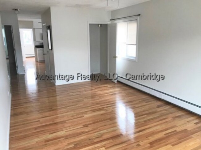 Building Photo - 71 5th St