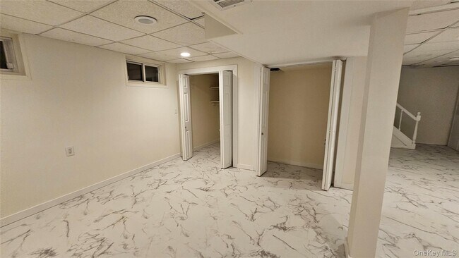 Building Photo - 72 Schriever Ln