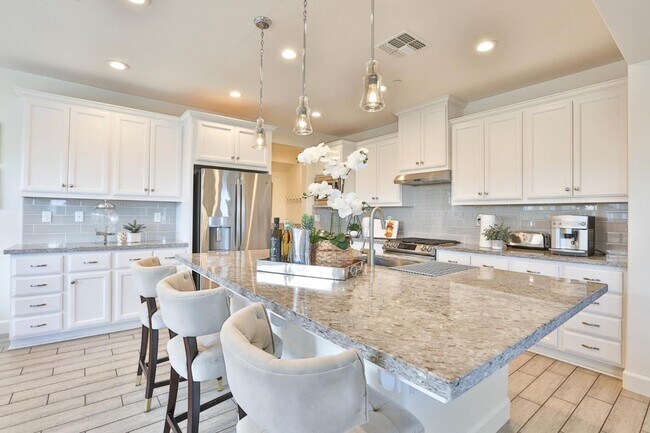 Building Photo - 1301 Morning Star Dr