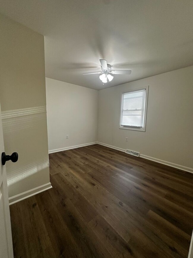 Building Photo - Lititz Townhome Ready to Rent NOW!