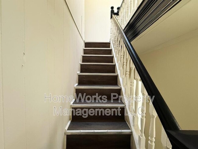 Building Photo - 2827 Woodbrook Ave