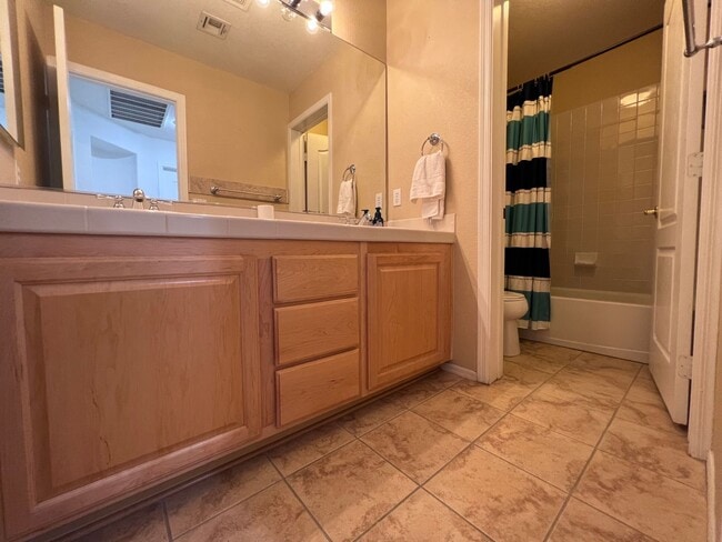 Building Photo - Summerlin 5 Bedroom with a Swimming Pool