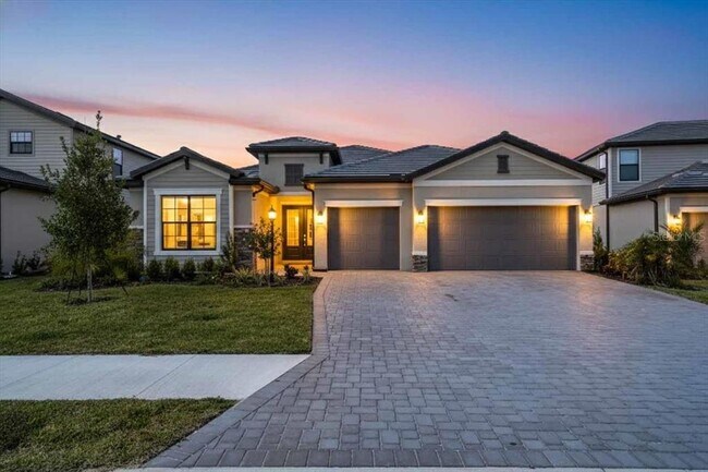 Building Photo - 15159 Sea Salt Wy