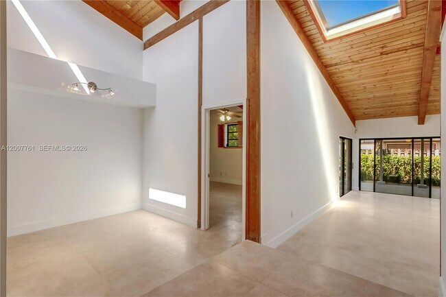 Building Photo - 9103 SW 78th Pl