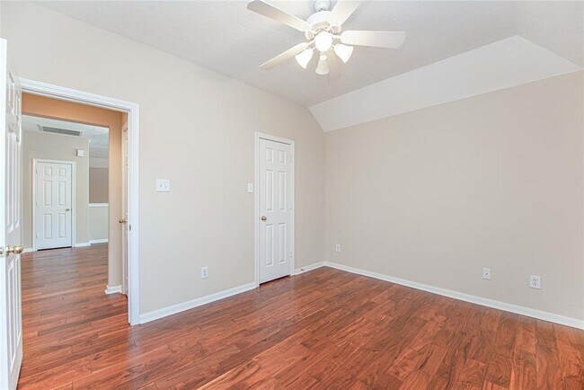 Building Photo - 143 W Burberry Cir