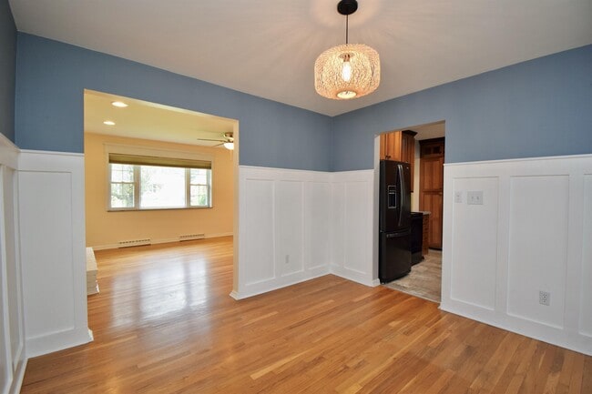 Building Photo - 7236 Longfield Dr