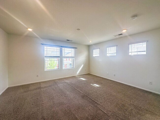 Building Photo - 17430 Pacific Peak Cir
