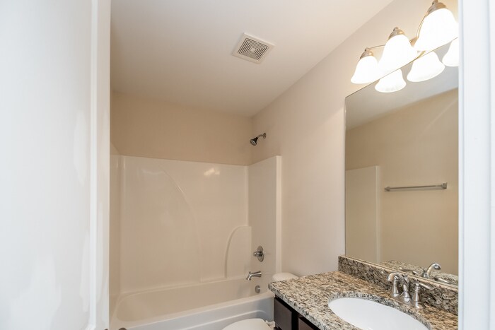 Building Photo - 390 Eagle Feather Loop