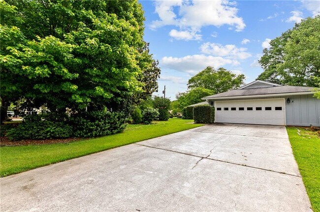 Building Photo - 4058 Haverford Ct